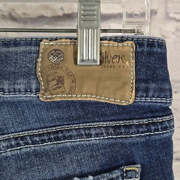 Silver Suki Mid Shorts Rolled Cuff Blue Jean Distressed Denim Women's 27 Small 4 - Picture 6 of 10